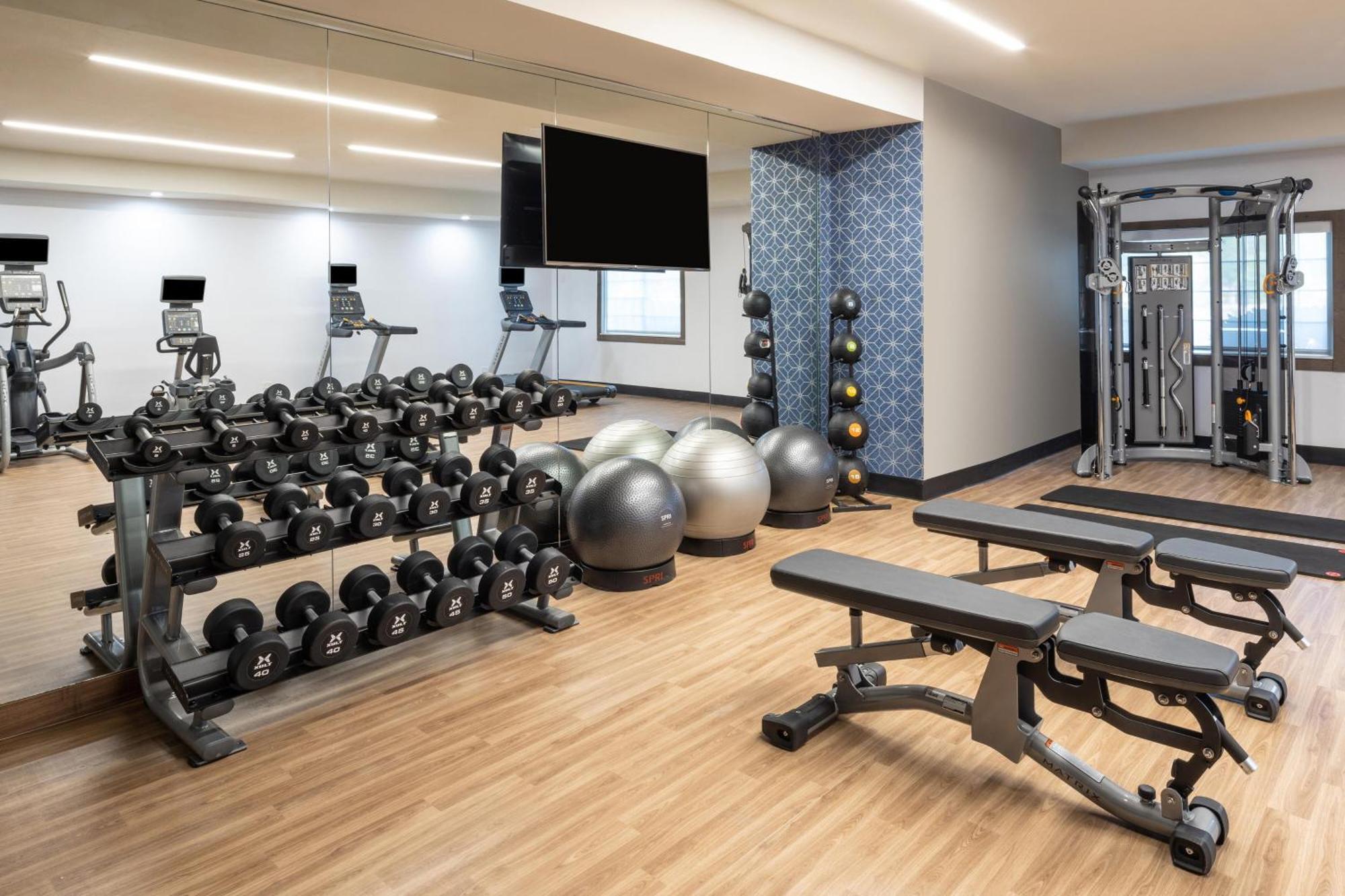 Four Points By Sheraton Chicago شامبورغ المظهر الخارجي الصورة